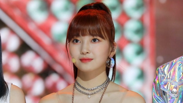 NiziUマユカはなぜ人気？姉よりも指原莉乃と似ていると言われる理由も 